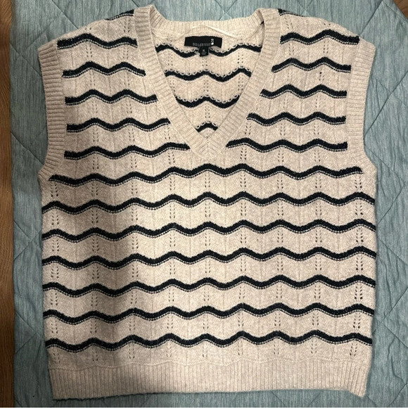 Women’s Broadway 38 XL vest cream color with lines - Picture 1 of 8